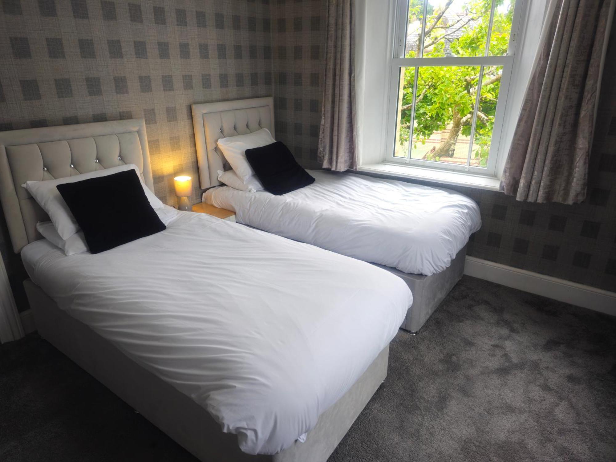 Exquisite 10 Bed Villa Hot Tub And Games Room Barnstaple Kültér fotó