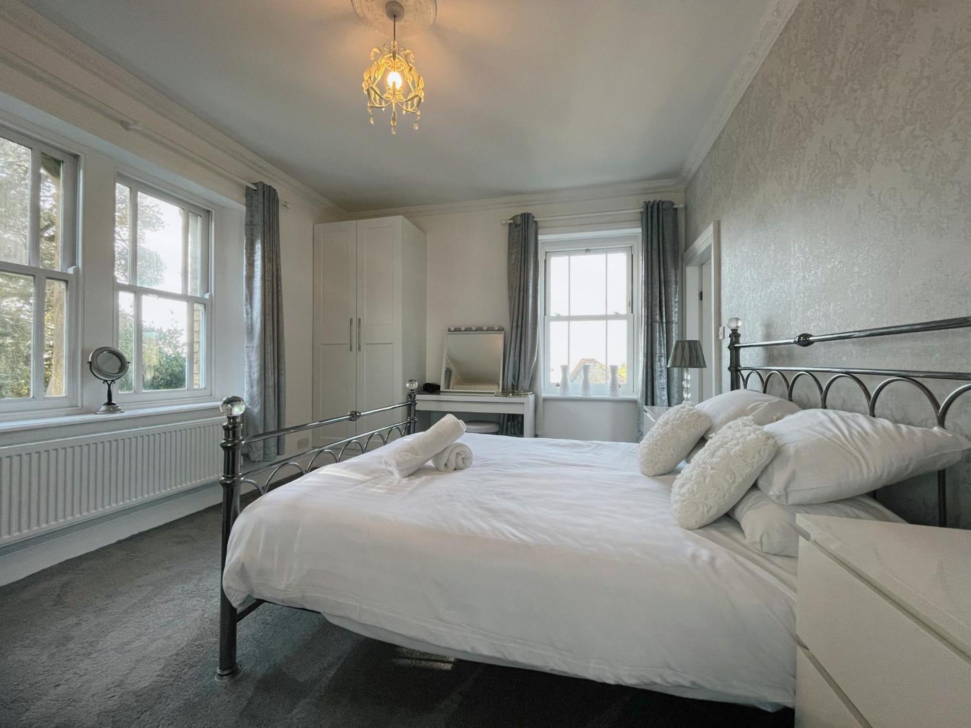 Exquisite 10 Bed Villa Hot Tub And Games Room Barnstaple Kültér fotó