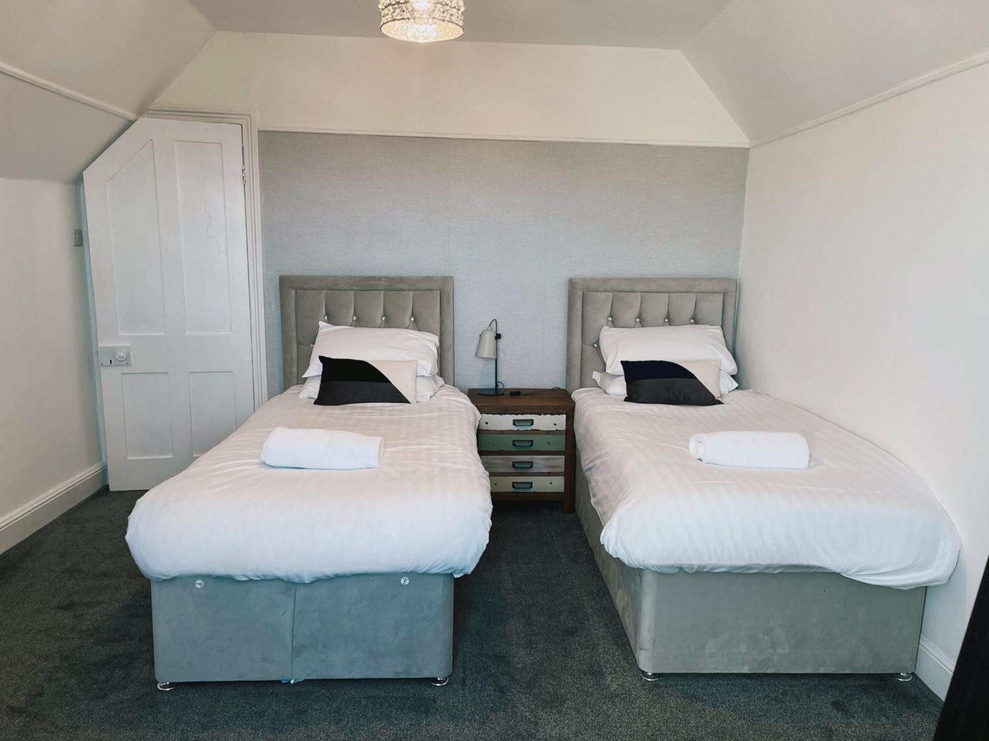 Exquisite 10 Bed Villa Hot Tub And Games Room Barnstaple Kültér fotó